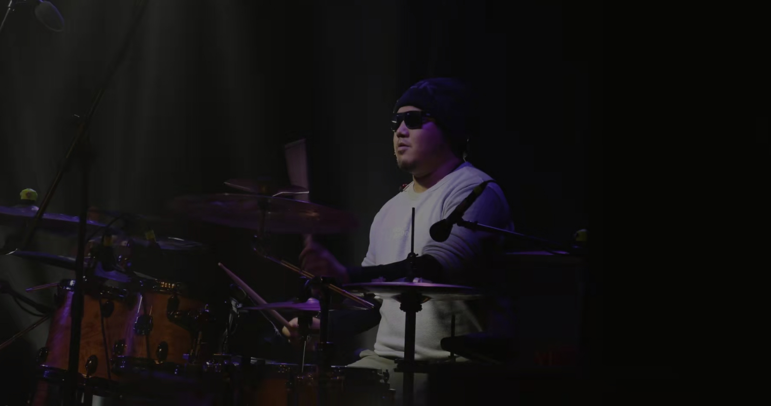 Liu Zi Rong (Drummer Lu)